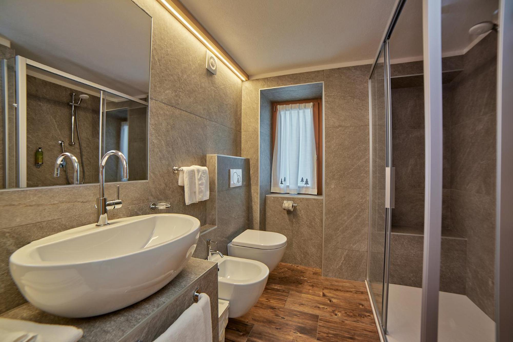 Hotel Vallechiara Bormio Ngoại thất bức ảnh